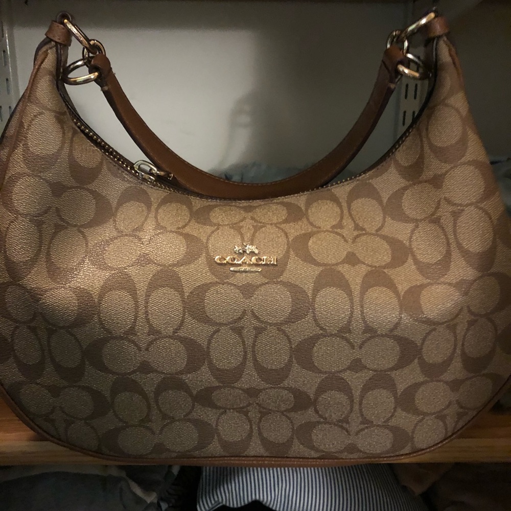 EXCELLENT CONDITION COACH PURSE